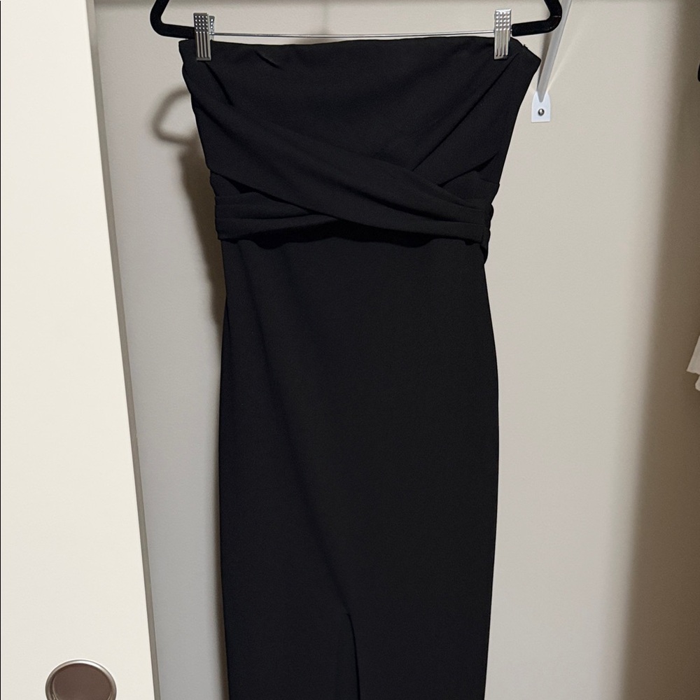 Lulu's Classic Black Strapless Dress